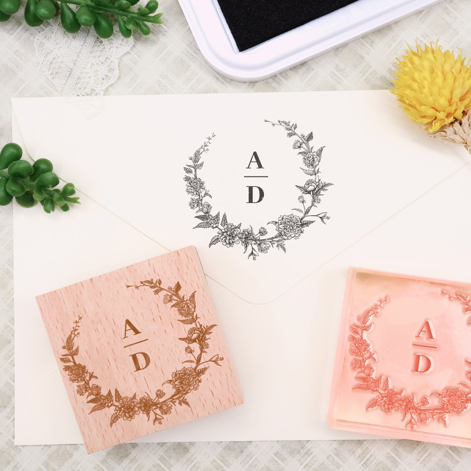 Carimbo de Borracha de Monograma de Casamento Botânico Personalizado (18 Designs)