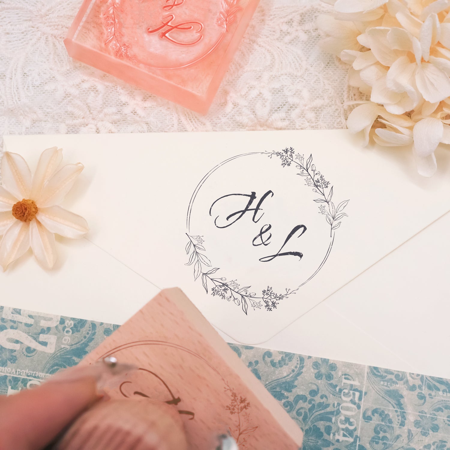 Carimbo de Borracha de Monograma de Casamento Botânico Personalizado -SKU4 2