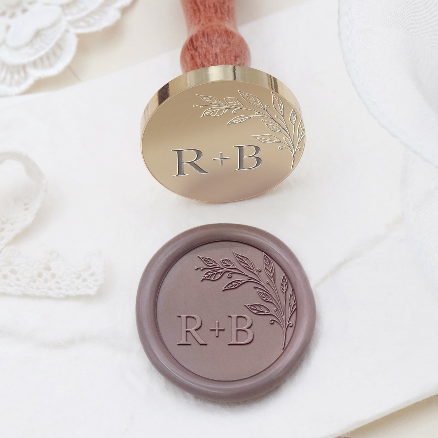 Carimbo de Sinete de Lacre Personalizado sem Bordas com Monograma Botânico para Casamento - Estilo 5 2
