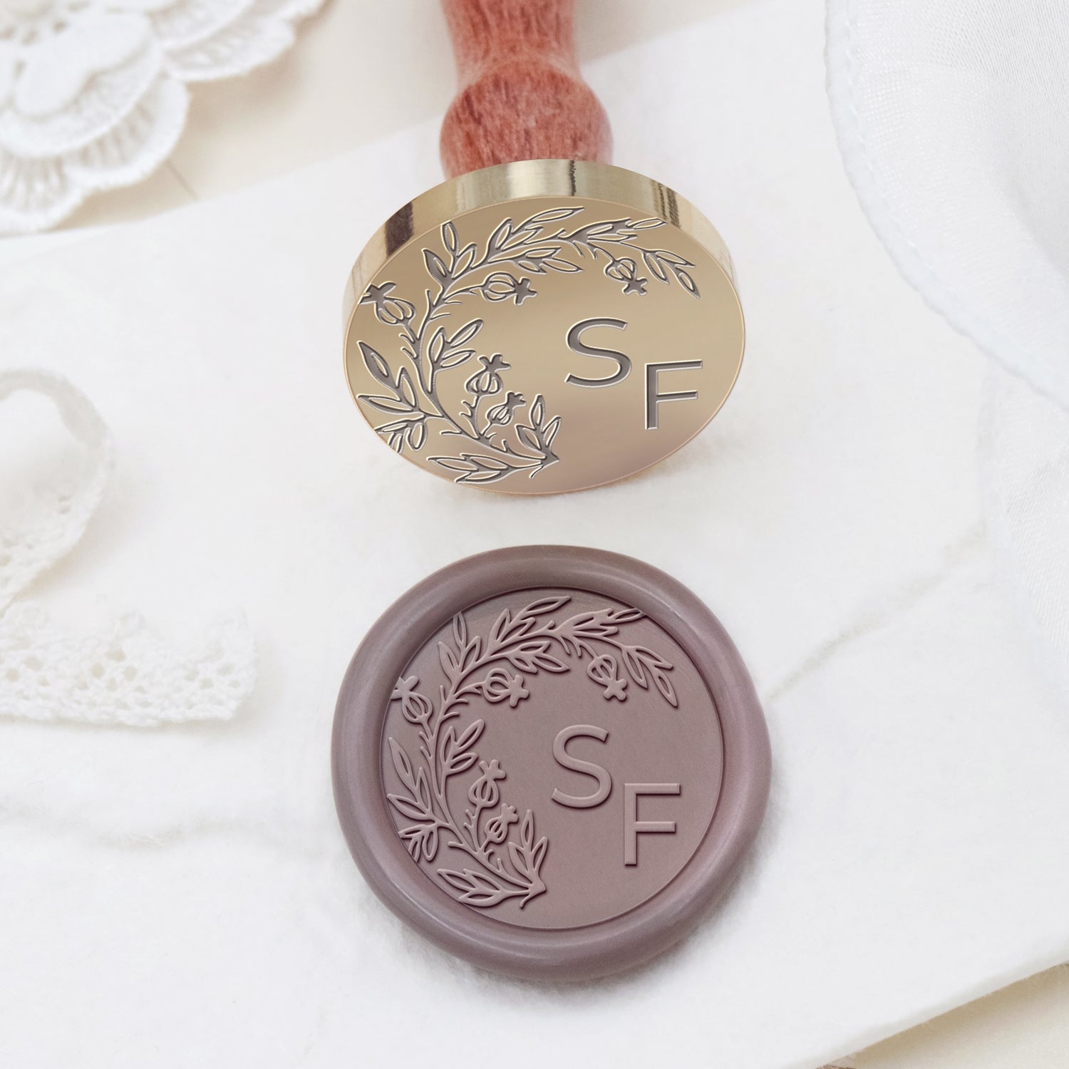 Carimbo de Sinete de Lacre com Monograma Botânico Personalizado sem Bordas para Casamento - Estilo 9 2