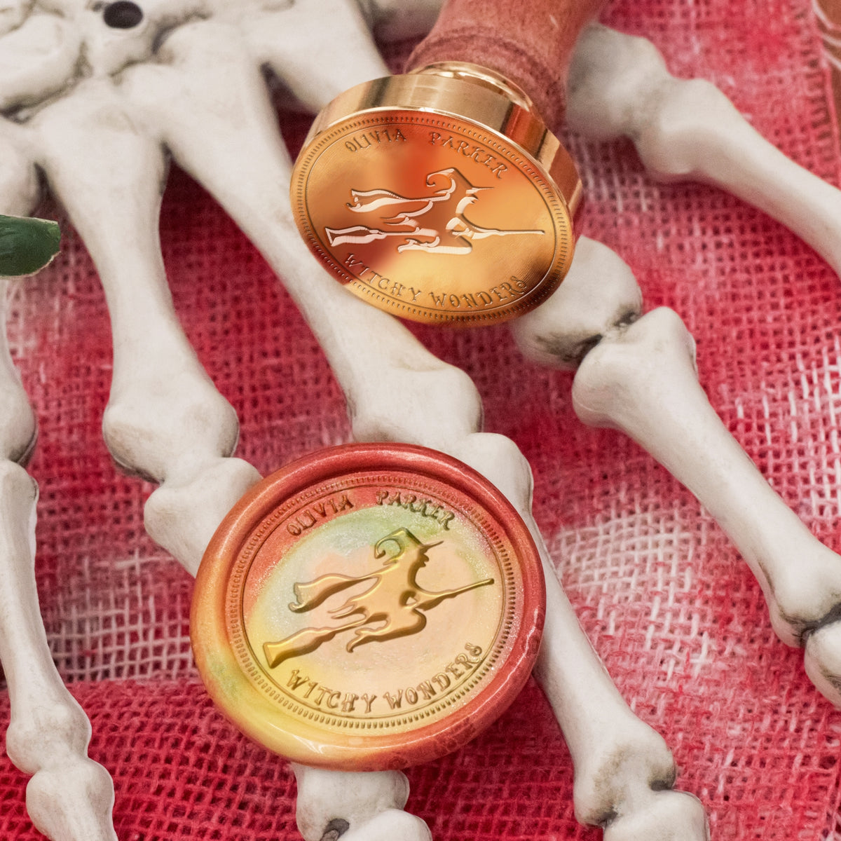 Carimbo de Sinete de Lacre Personalizado com Nome de Bruxa Voadora do Halloween 1